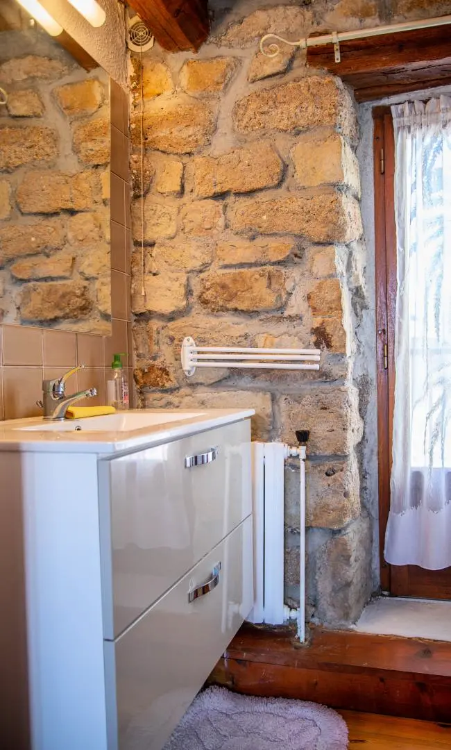 Gîte de France Gîtes de france 2/4 personnes à la peyre 2 épis