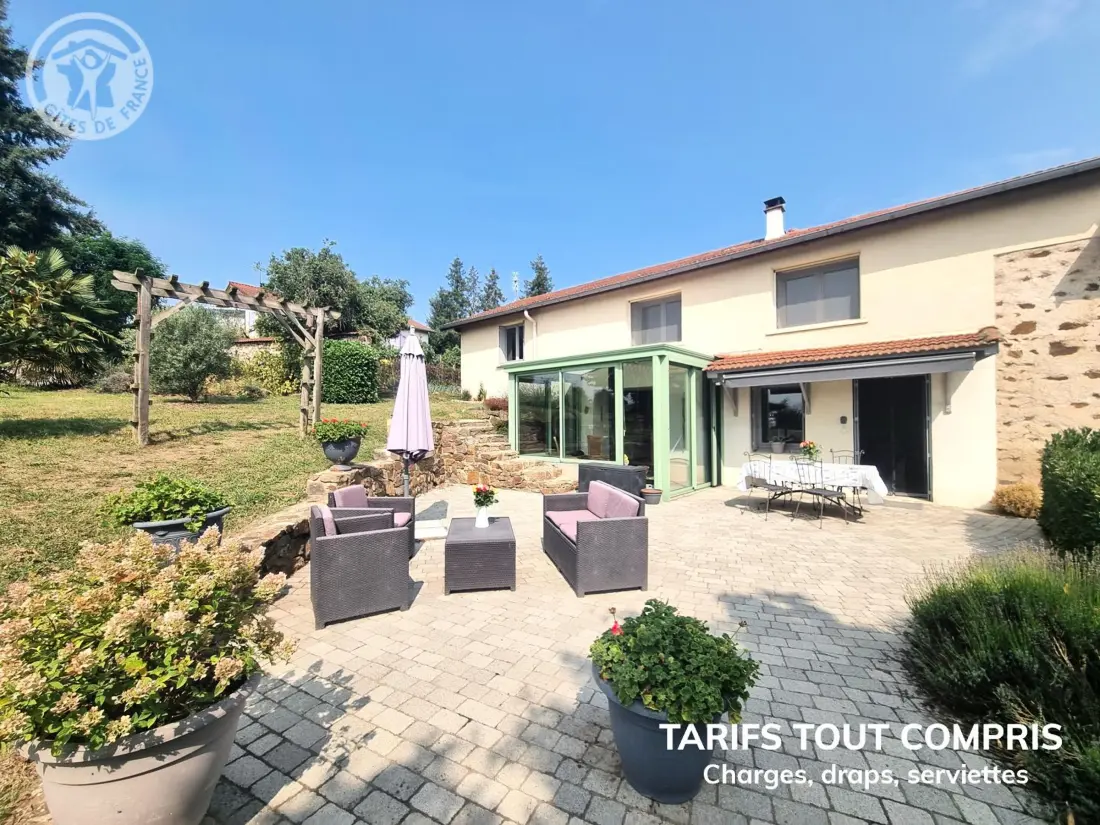 Maison de Vacances Saint-Galmier 4