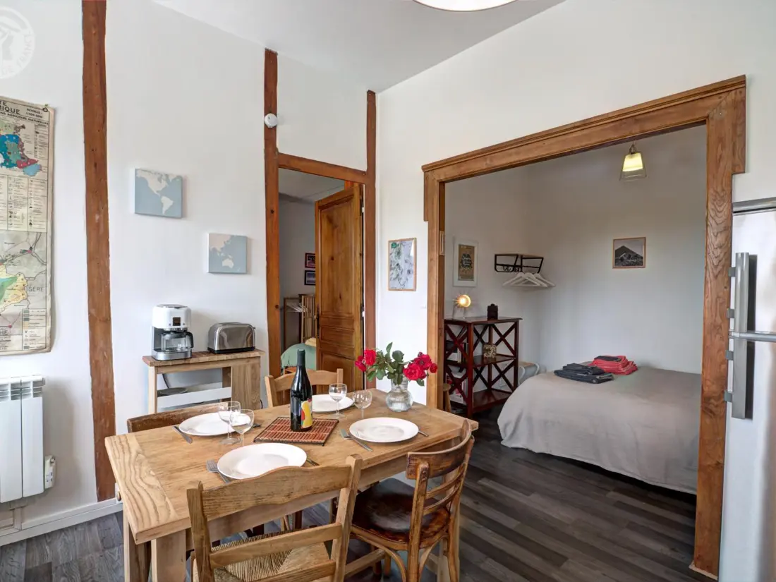 Maison de Vacances SAINT-GENEST-LERPT