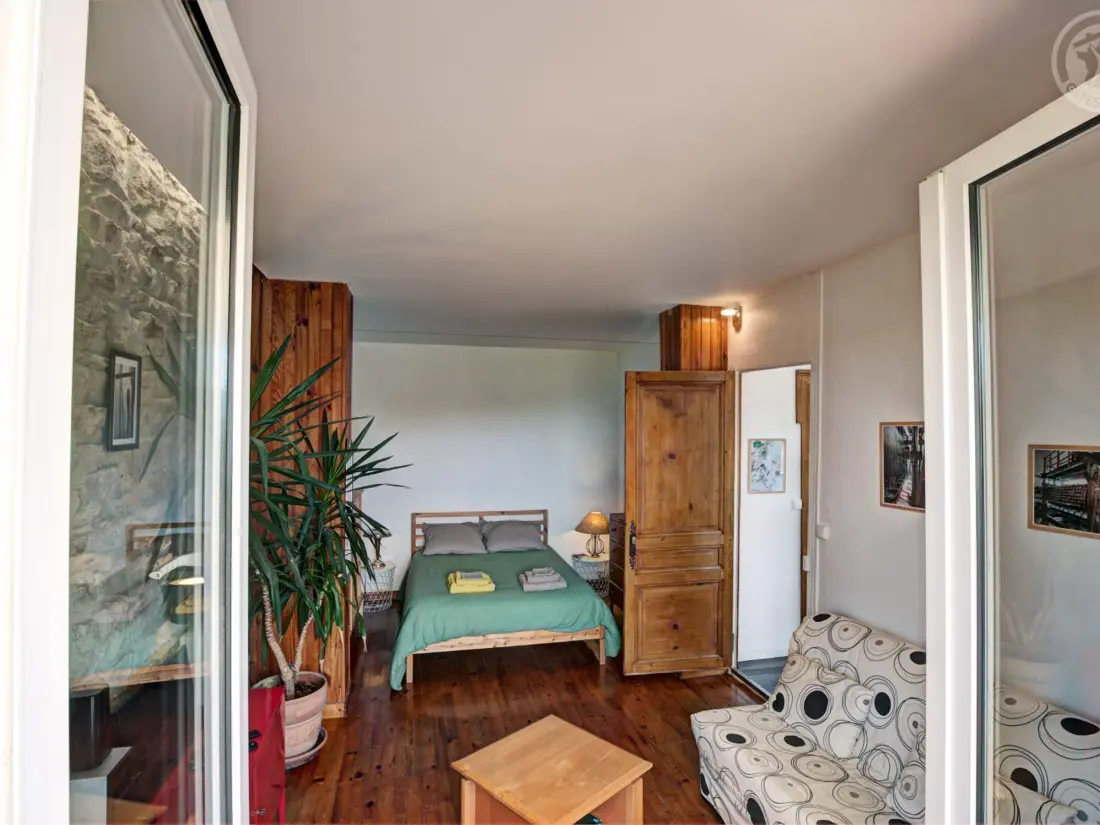 Maison de Vacances SAINT-GENEST-LERPT