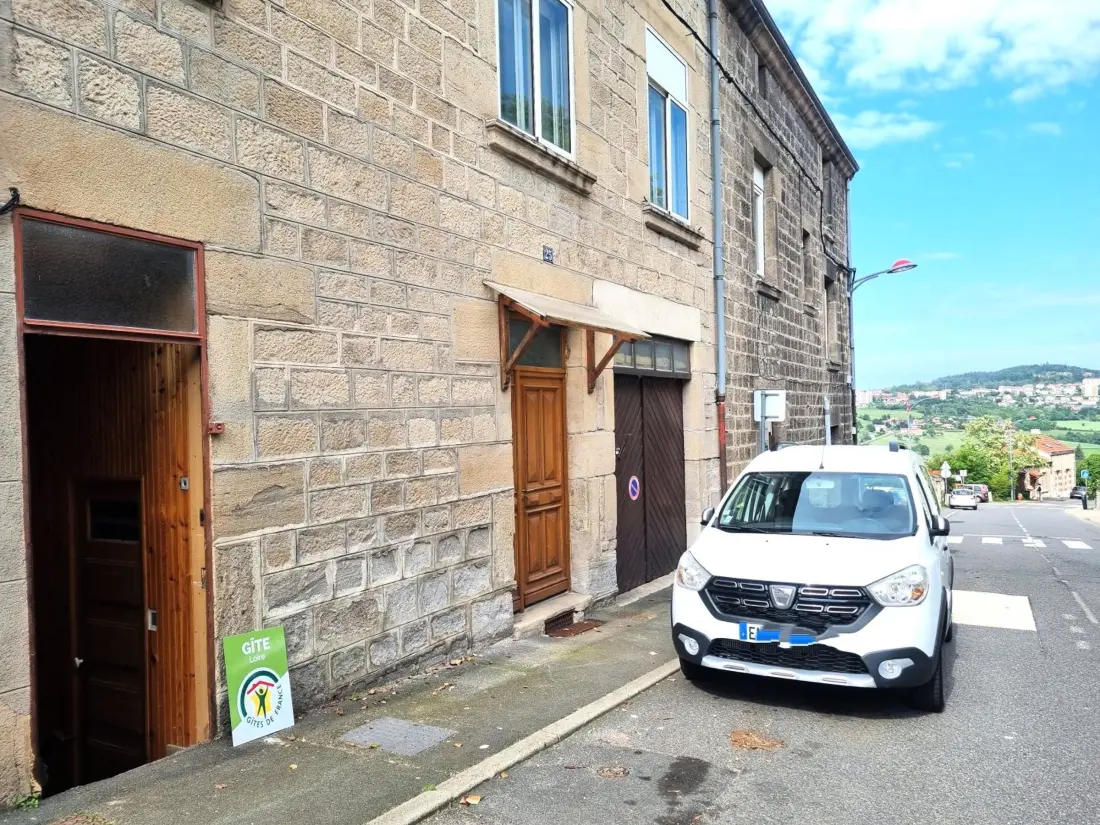 Maison de Vacances SAINT-GENEST-LERPT
