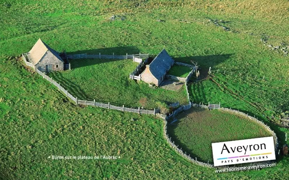 Ushuaïa Villages - Camping  Les Rives d'Olt et Aubrac 4 étoiles★★★★