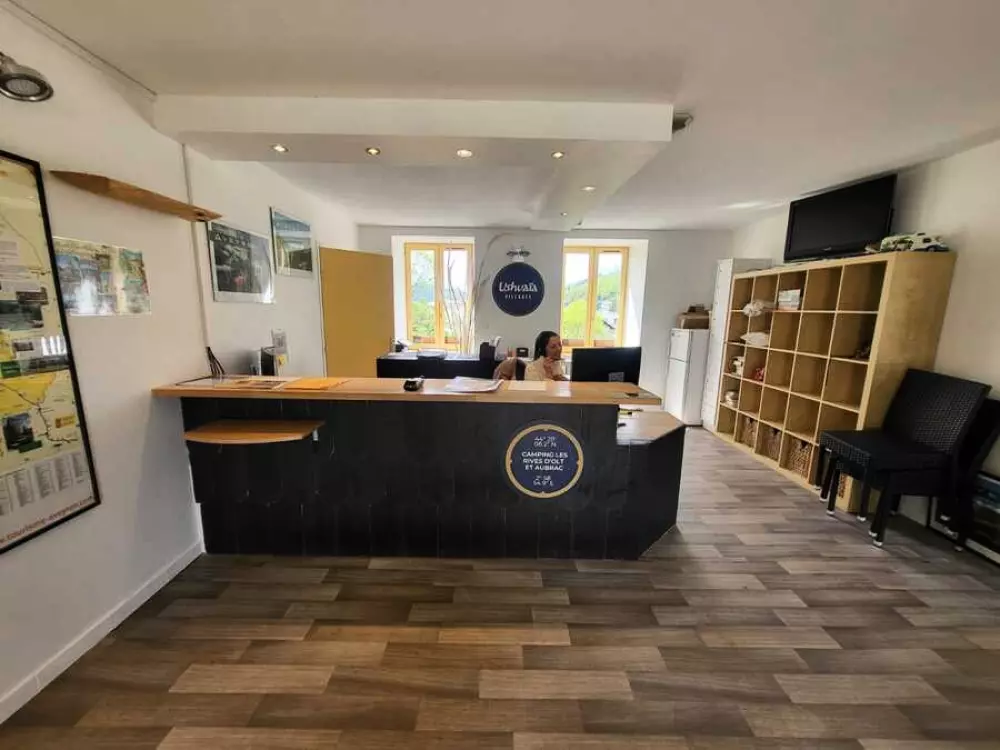 Ushuaïa Villages - Camping  Les Rives d'Olt et Aubrac 4 étoiles★★★★