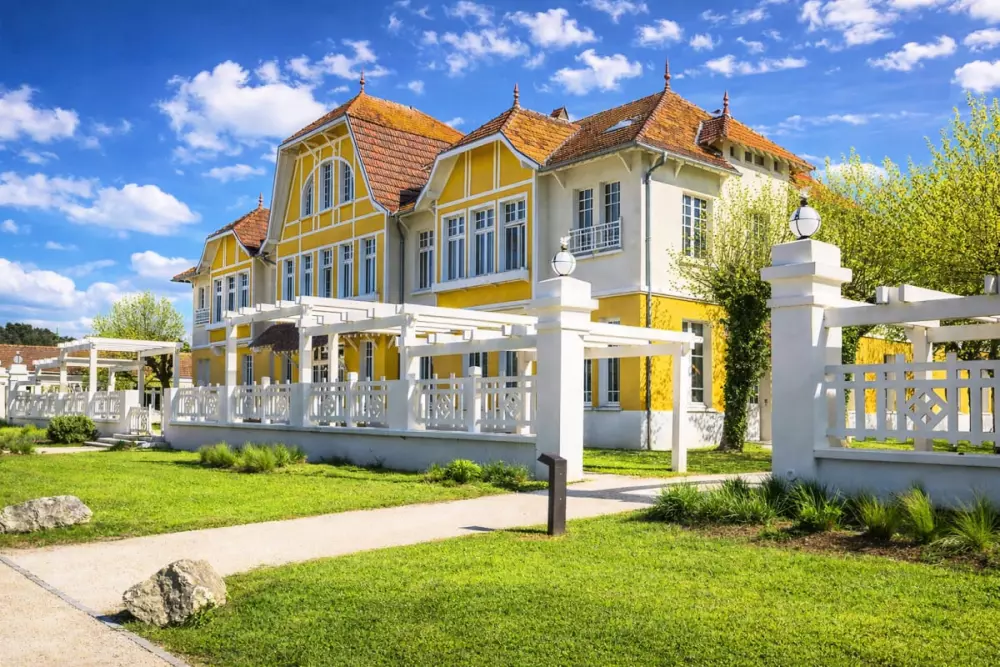La Maison Heureuse -