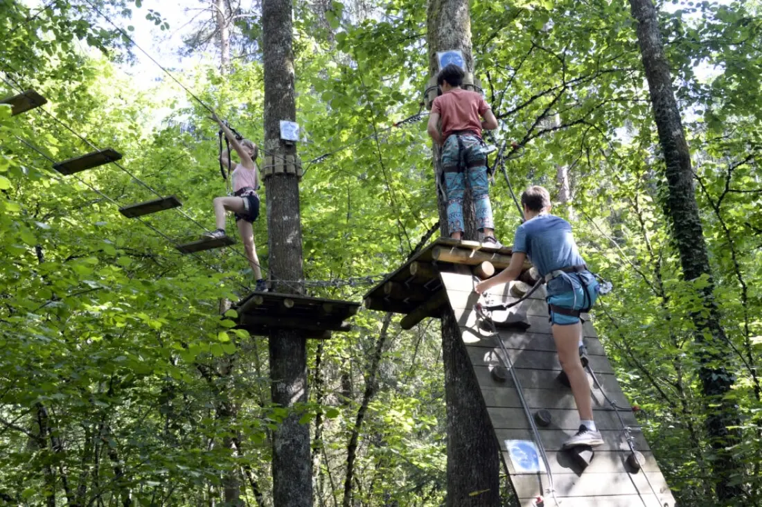 Camping Les Rives du lac Cantalès 3 étoiles★★★