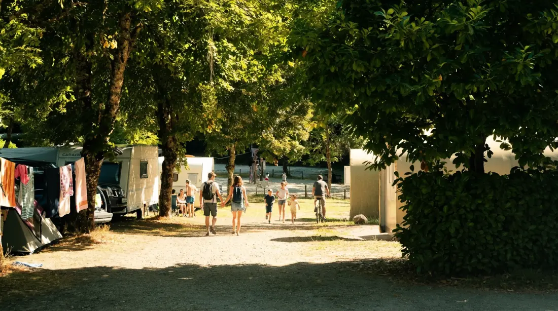 Camping Les Rives du lac Cantalès 3 étoiles★★★