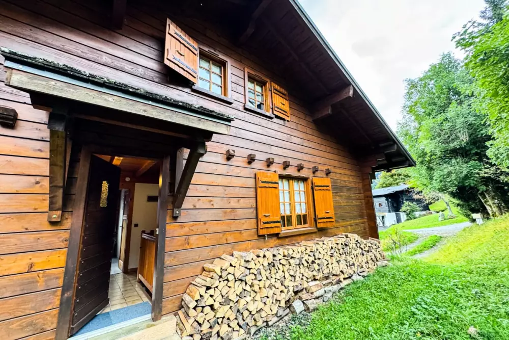Chalet Face Au Mont-blanc, Calme Et Confort