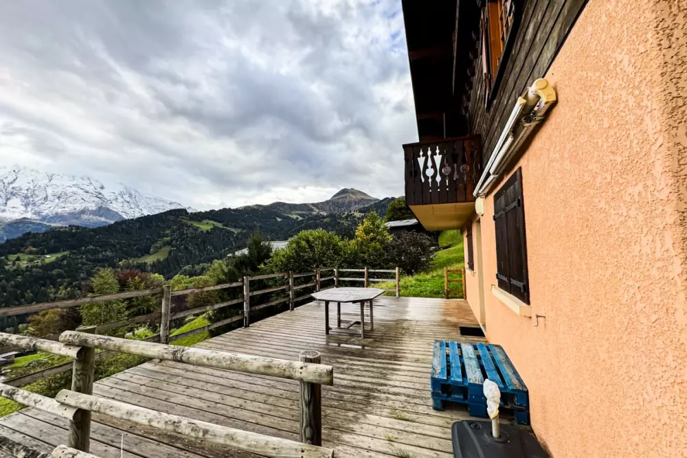 Chalet Face Au Mont-blanc, Calme Et Confort