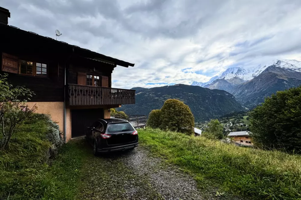Chalet Face Au Mont-blanc, Calme Et Confort