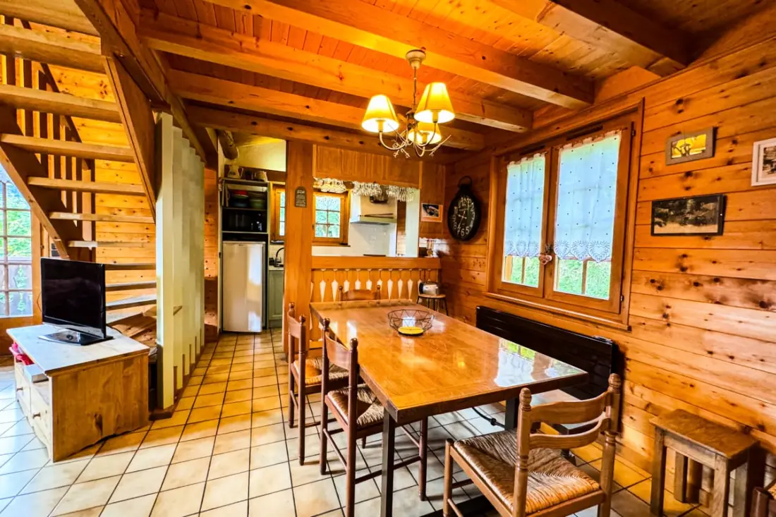 Chalet Face Au Mont-blanc, Calme Et Confort
