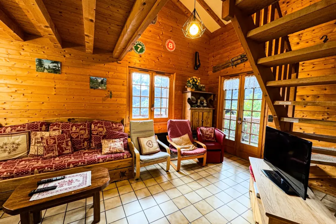Chalet Face Au Mont-blanc, Calme Et Confort