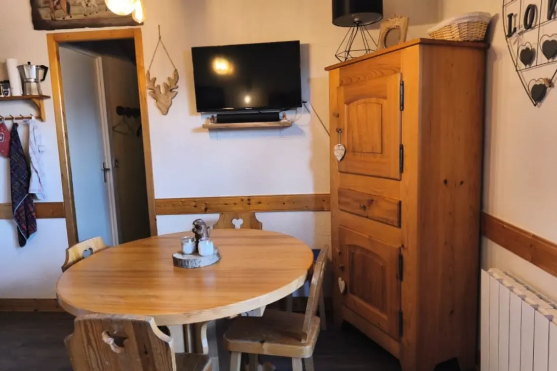 Appartement Cosy Avec Balcon – Saint-gervais