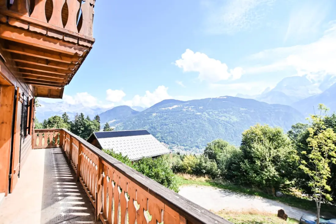 Chalet Paisible De 170m² Avec Jolie Terrasse !
