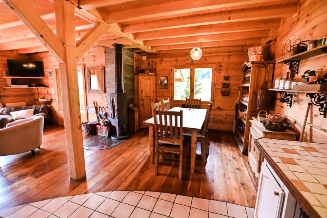 Chalet Paisible De 170m² Avec Jolie Terrasse !