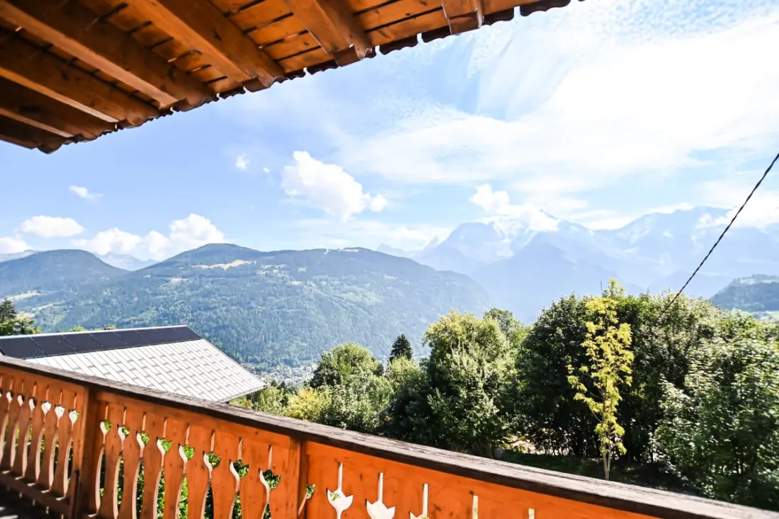 Chalet Paisible De 170m² Avec Jolie Terrasse !