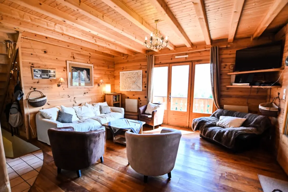 Chalet Paisible De 170m² Avec Jolie Terrasse !