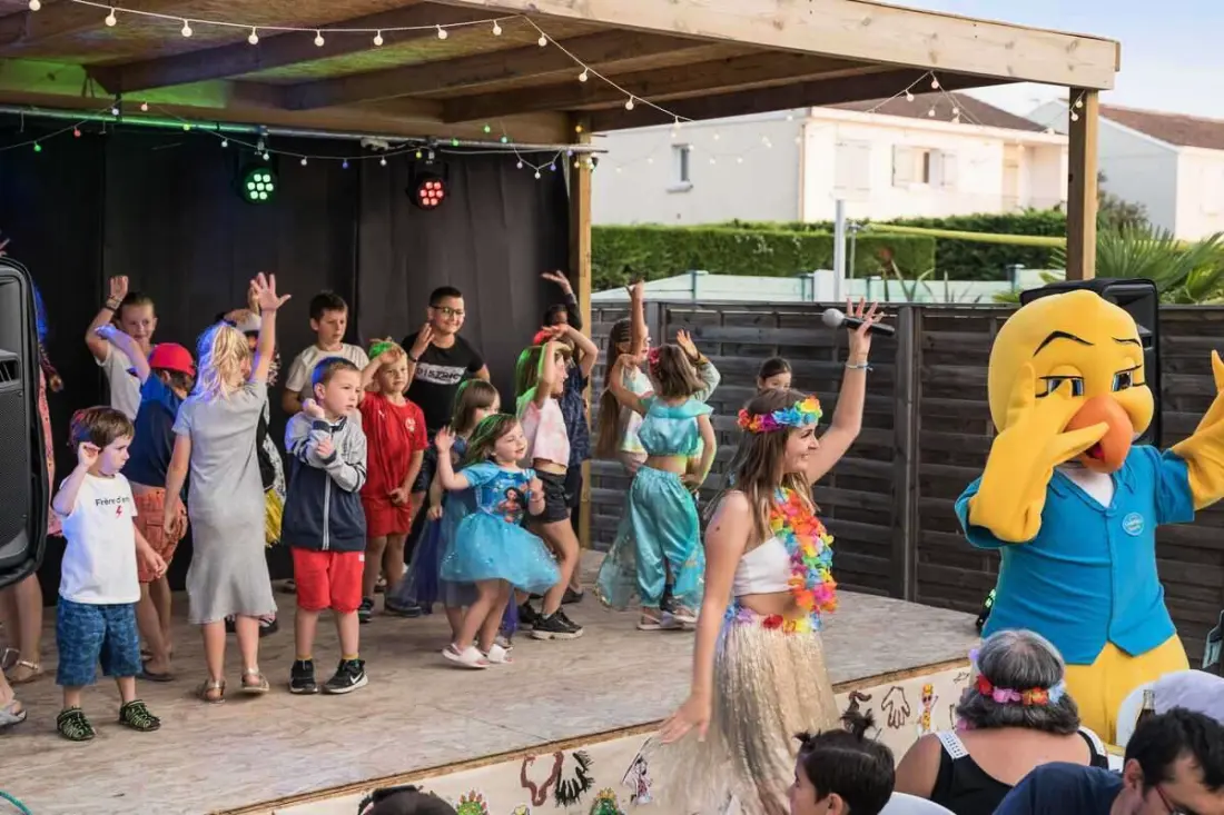 Camping Paradis Domaine Oyat 4 étoiles★★★★