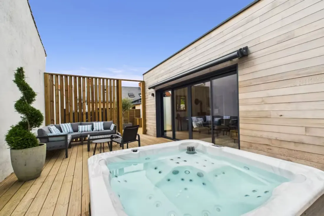 Résidence Villa Boréal : Escale Avec Spa Au Coeur De St Gilles