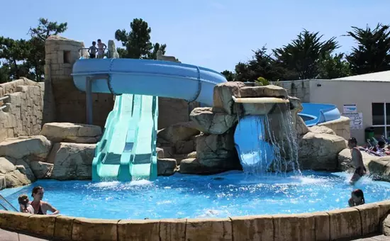 Camping Bonnes Vacances Le Clos des Pins****