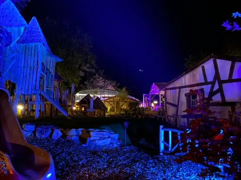 Flower Camping Au Bois Des Biches 4 étoiles★★★★