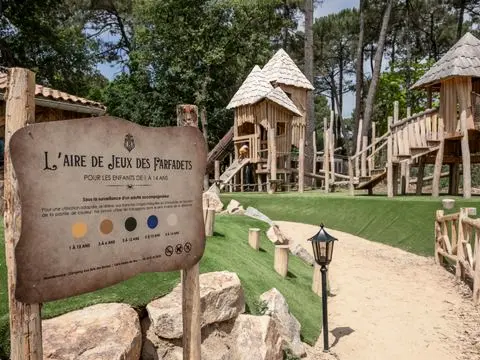 Flower Camping Au Bois Des Biches 4 étoiles★★★★