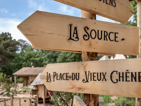 Flower Camping Au Bois Des Biches 4 étoiles★★★★
