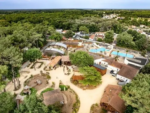 Flower Camping Au Bois Des Biches 4 étoiles★★★★