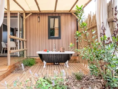 Flower Camping Au Bois Des Biches 4 étoiles★★★★