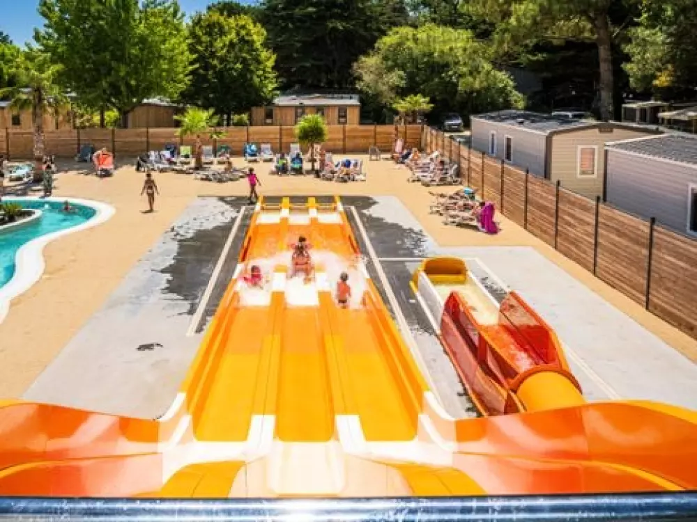 Camping Riez à La Vie  4 étoiles★★★★