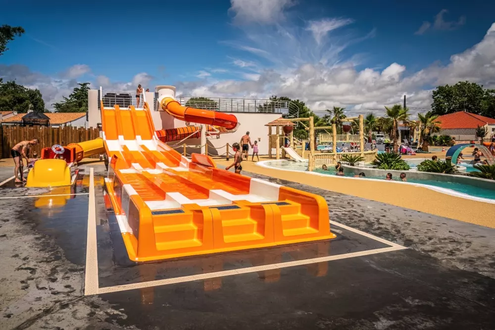 Camping Riez à la Vie 4 étoiles★★★★