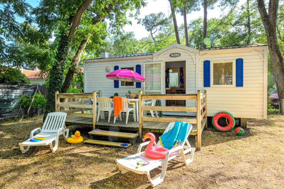 Flower Camping Au Bois Des Biches 4 étoiles★★★★