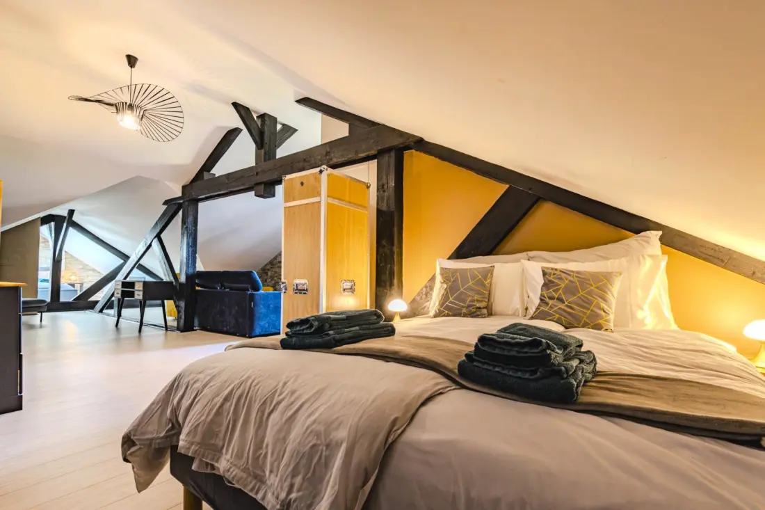 Gîte de France L'artbanne maison gaia 5 épis