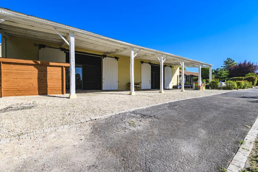 Gîte de France L'artbanne maison gaia 5 épis