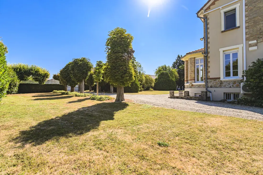 Gîte de France L'artbanne maison gaia 5 épis
