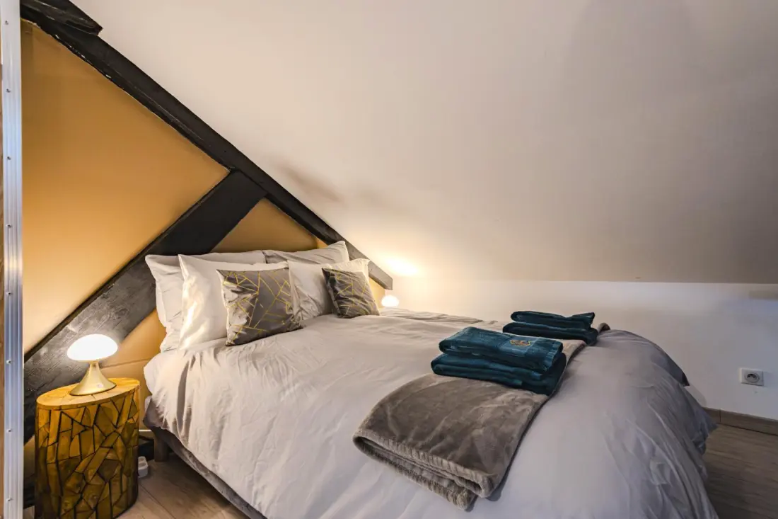 Gîte de France L'artbanne maison gaia 5 épis