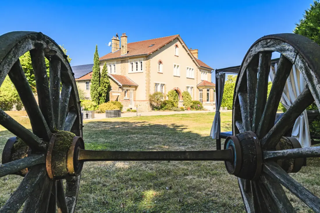 Gîte de France L'artbanne maison gaia 5 épis