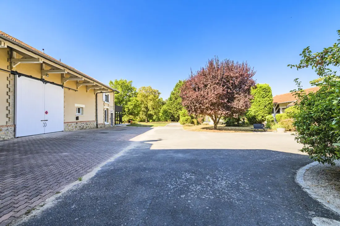 Gîte de France L'artbanne maison gaia 5 épis
