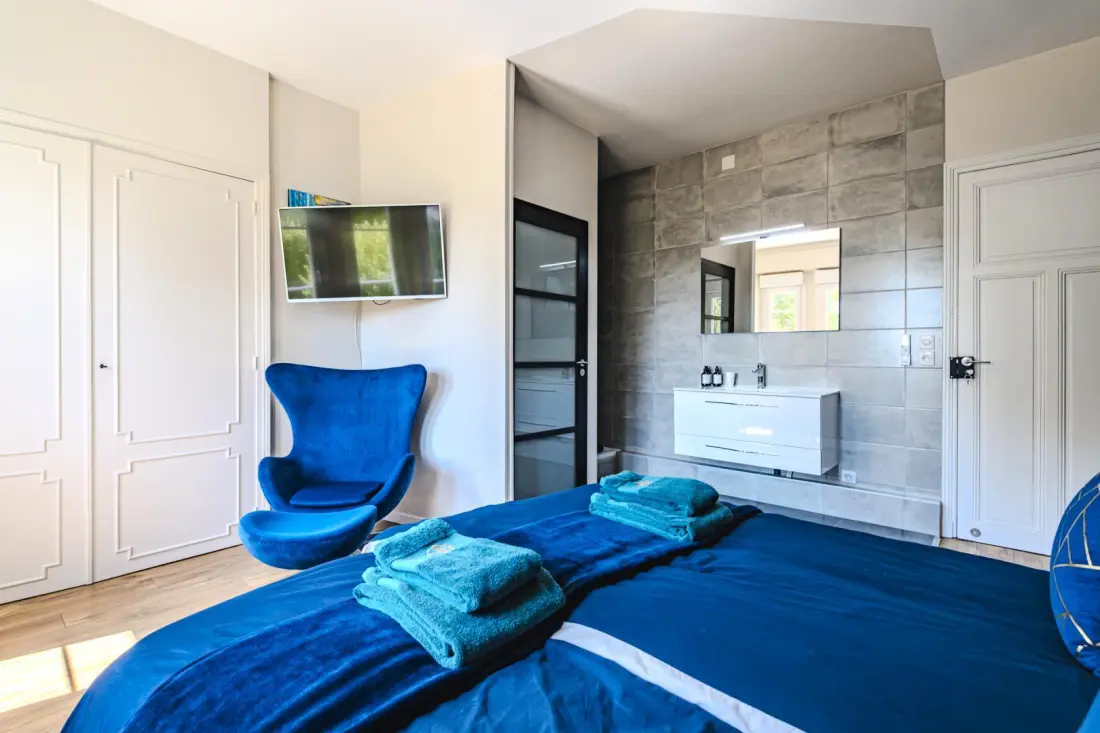Gîte de France L'artbanne maison gaia 5 épis