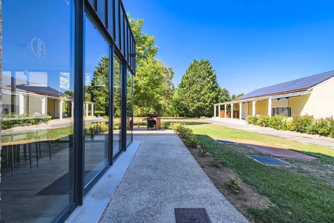 Gîte de France L'artbanne maison hestia 5 épis