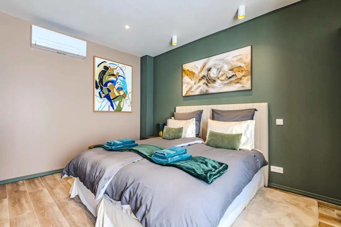 Gîte de France L'artbanne maison hestia 5 épis