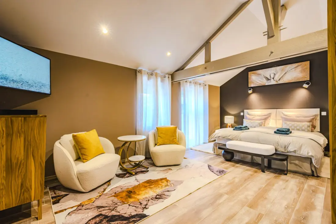 Gîte de France L'artbanne maison hestia 5 épis