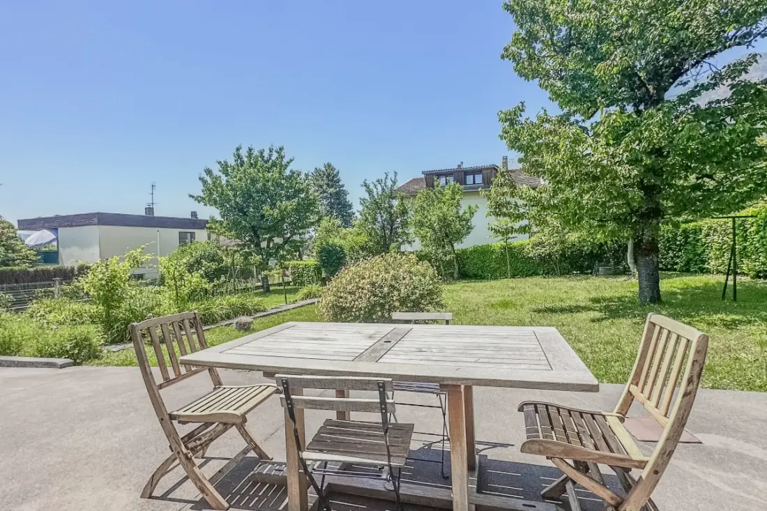 La Maison Des Jardins Ensoleillés 🌞