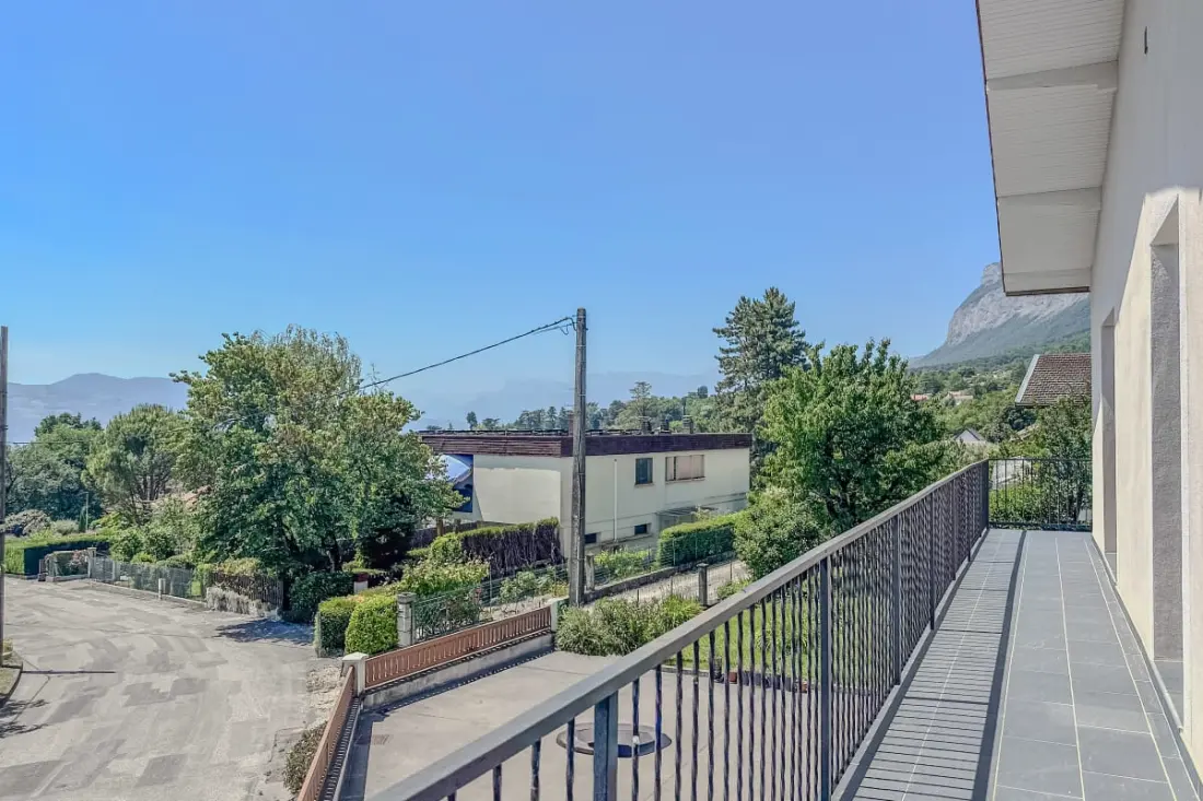 La Maison Des Jardins Ensoleillés 🌞