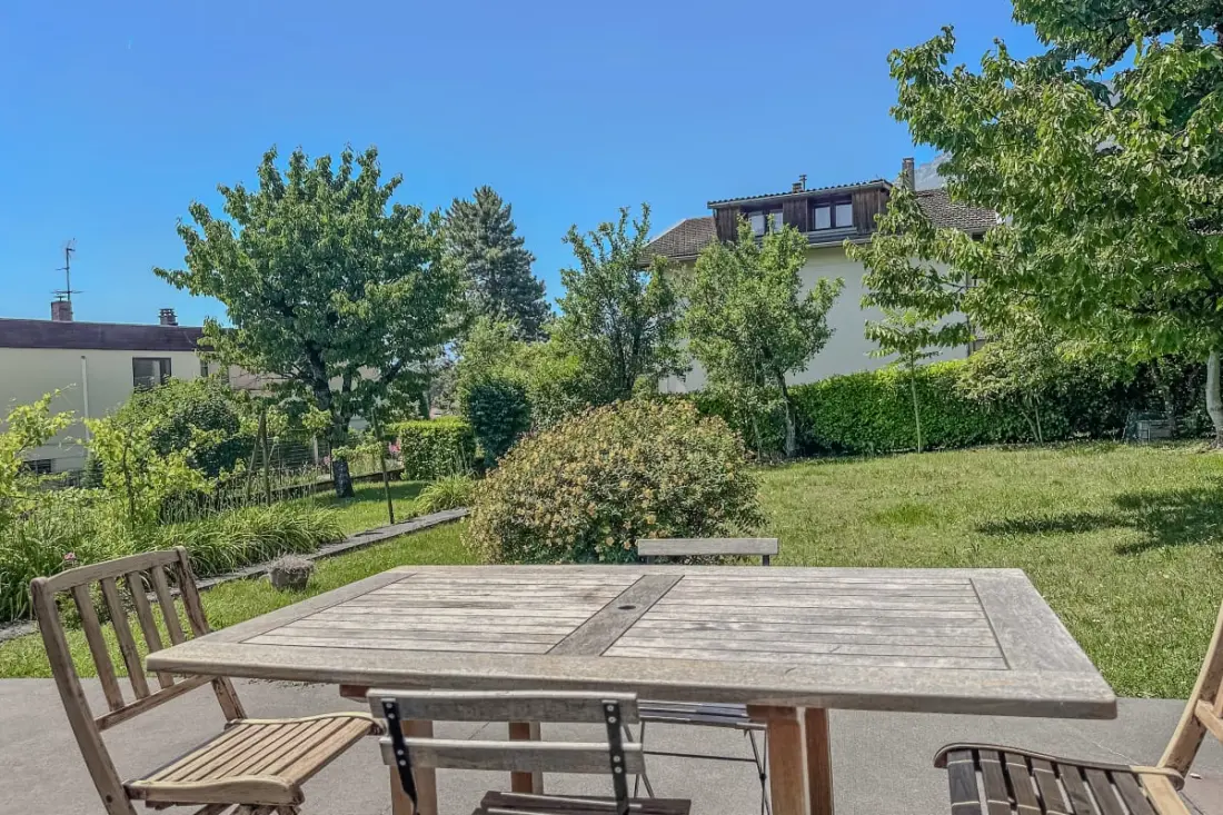 La Maison Des Jardins Ensoleillés 🌞