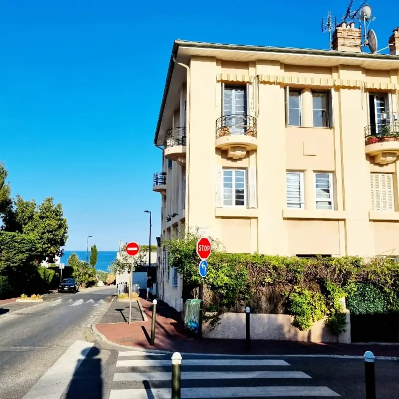 Lumineux Appartement, Emplacement Idéal