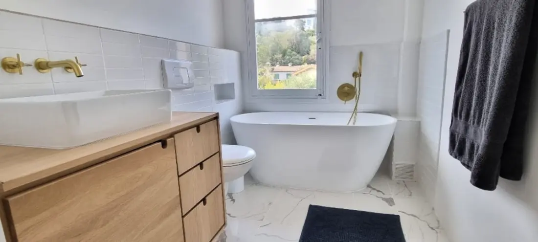 Lumineux Appartement, Emplacement Idéal