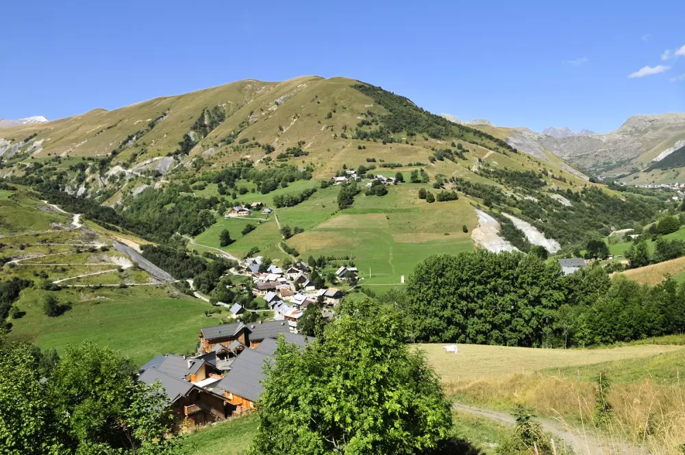 Résidence Goélia Les Chalets des Ecourts 3 étoiles★★★