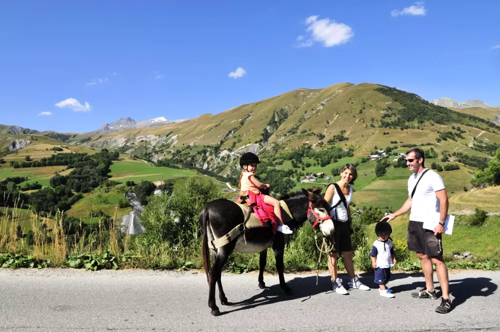 Résidence Goélia Les Chalets des Ecourts 3 étoiles★★★