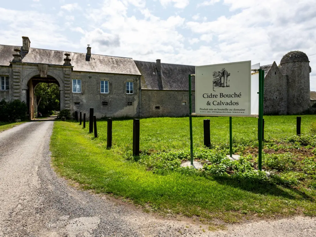 Maison de Vacances Saint Jean-de-la-Rivière