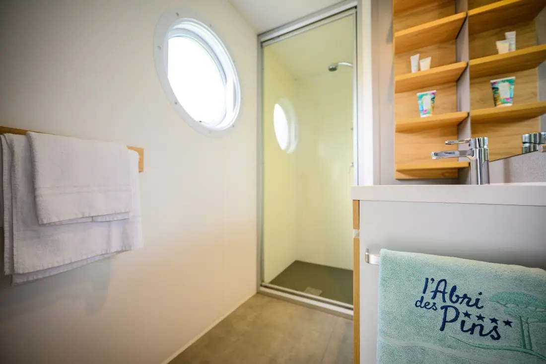 Camping L'Abri des Pins 4 étoiles★★★★
